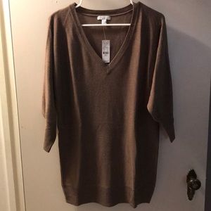 NEW YORK & CO LIGHTWEIGHT SWEATER